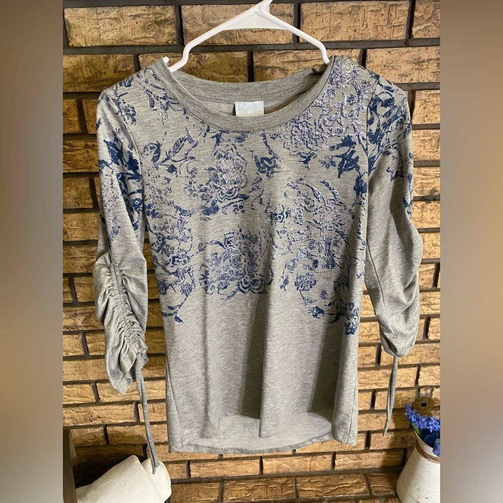 Sunday grey and blue blouse